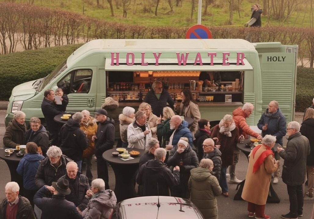 The Holy Blessed pakket: Holy-Water Drinks Truck met prosecco, wijnen, bier en frisdranken voor 100 personen”