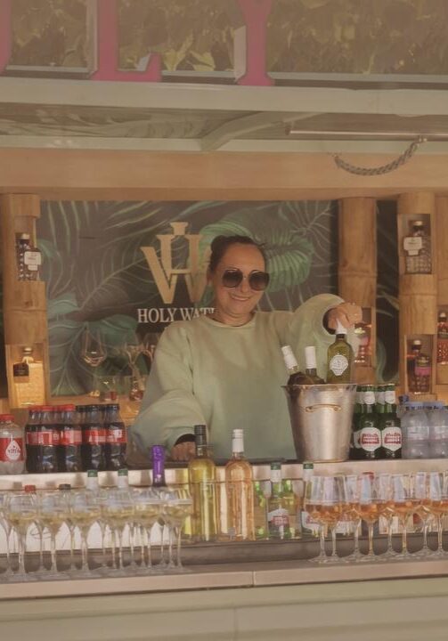 he Holy Mix – Premium cocktails en mocktails geserveerd vanuit de Holy-Water Drinks Truck